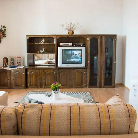 Stana.1 * Novi Vinodolski
